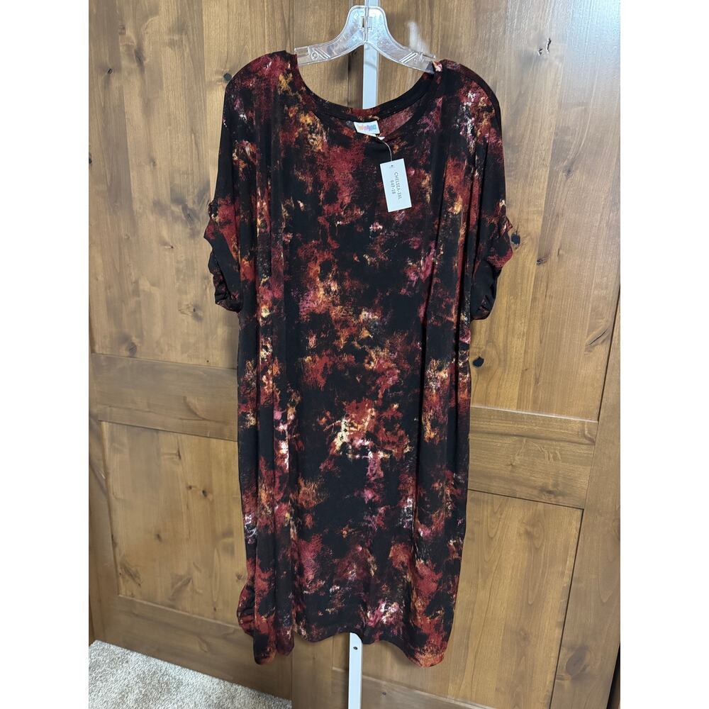 Lularoe Chelsea T-Shirt Dress Knee Length, Rolled Sleeve, Black Red, 3x NWT
